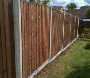 brown closeboard fence